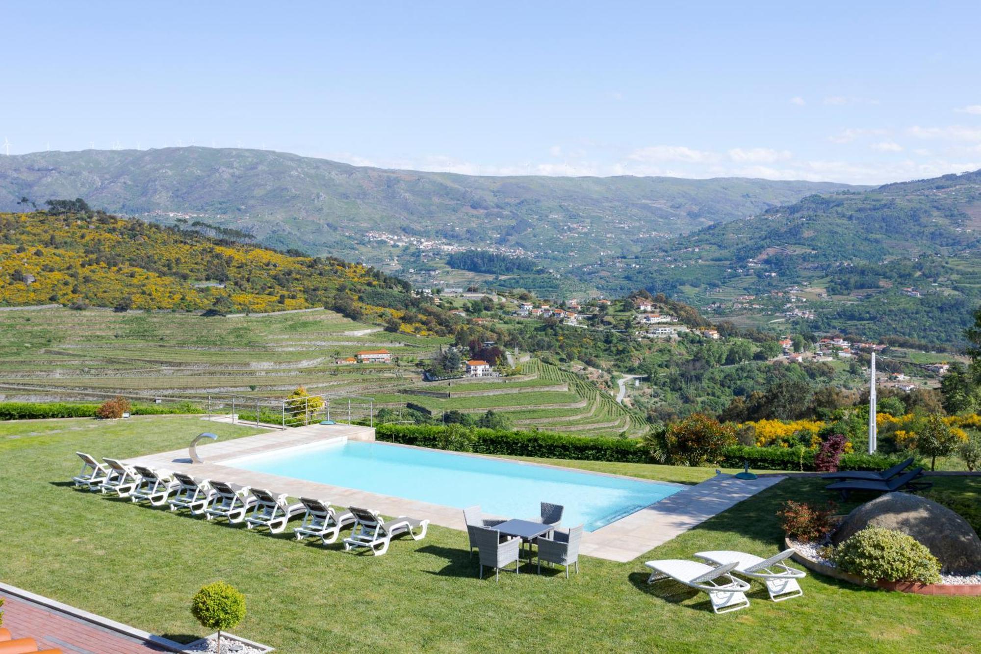 Spacious Villa Pool & Douro View By Host Wise Santa Marinha do Zezere Экстерьер фото