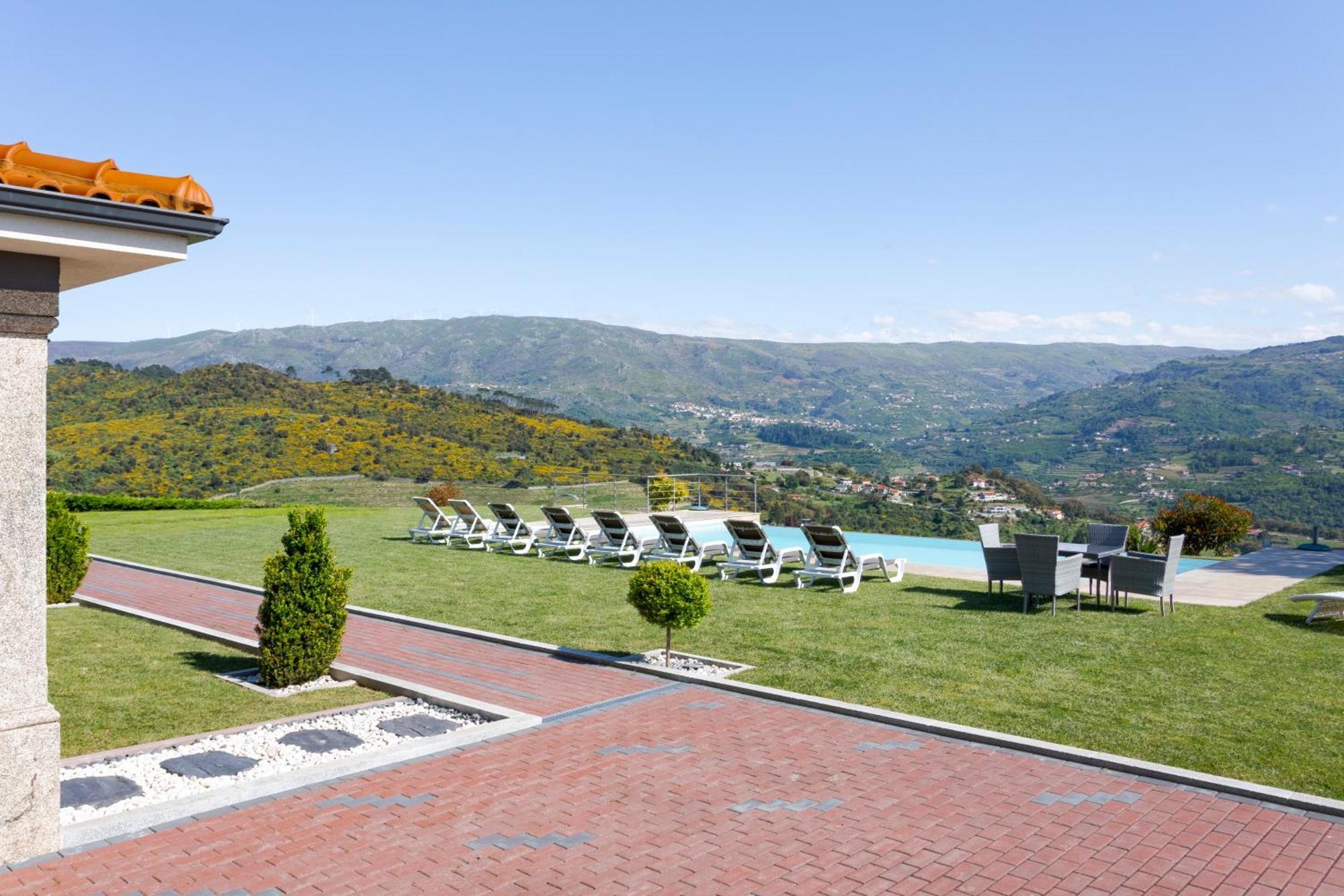 Spacious Villa Pool & Douro View By Host Wise Santa Marinha do Zezere Экстерьер фото